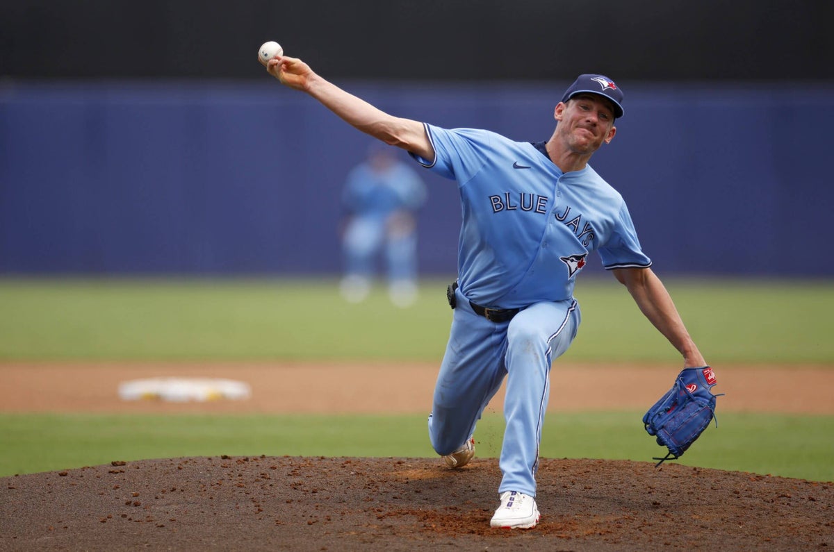 Blue Jays' health takes another hit ahead of playoffs with Chris Bassitt to IL